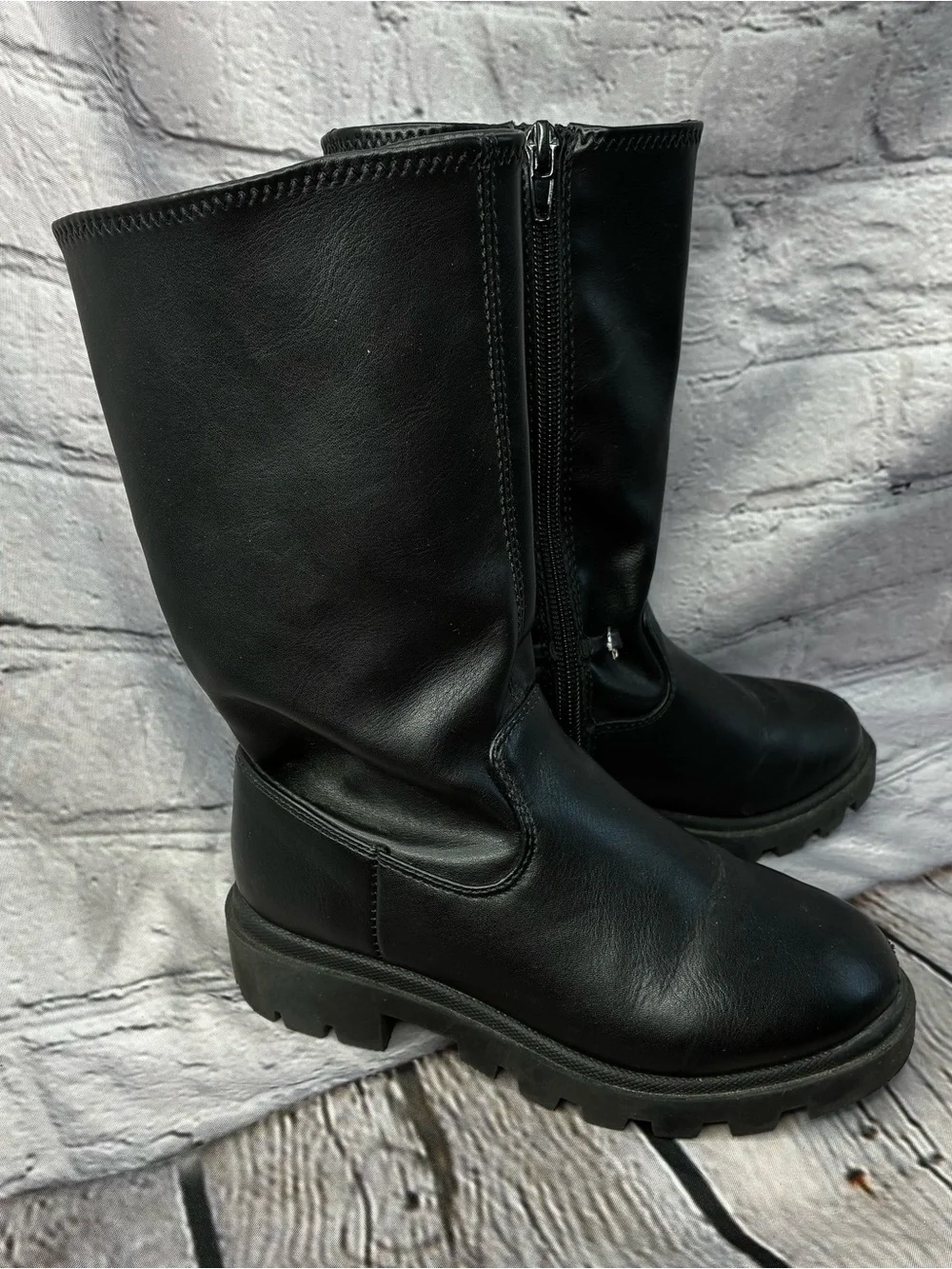 Steve Madden Girls Black Mid-Calf Zip-Up Pleather Lug Sole Boots Sz 11 AS IS GUC